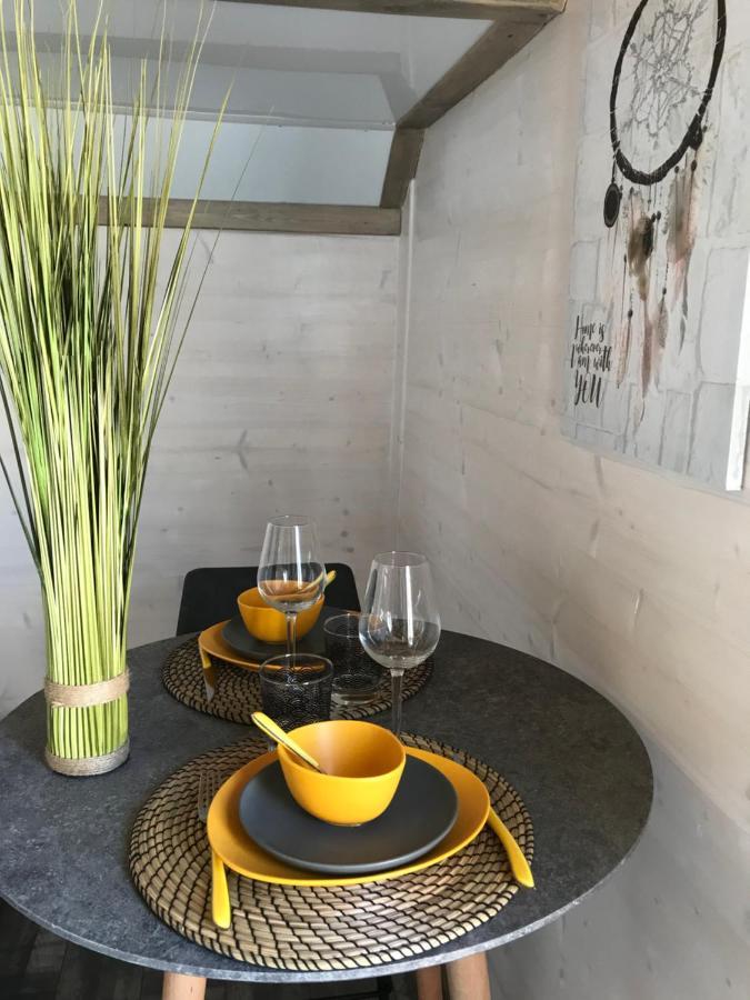Les Nuits Insolites De La Mothe - Hebergement En Bulle Ou Tiny House Avec Spa Privatif Outremecourt Dış mekan fotoğraf